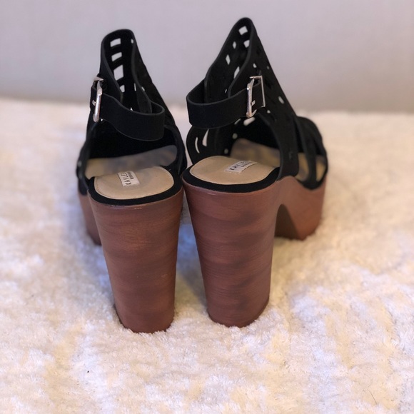 Black Kathleen Peep Toe Platform Heels - Picture 5 of 7